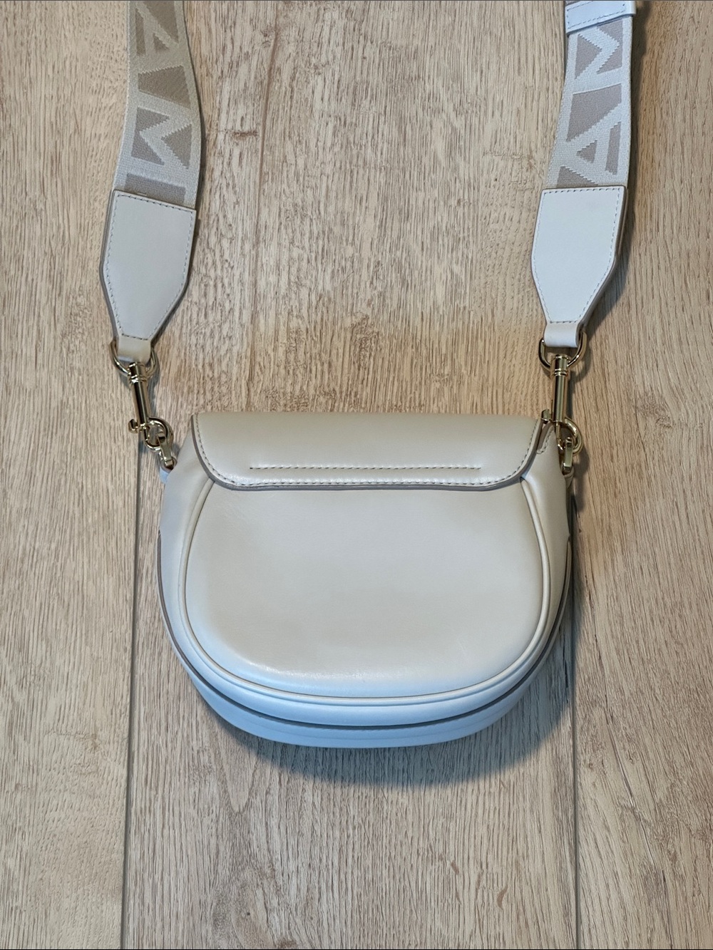 The Covered J Marc Saddle Bag - Picture 4 of 9